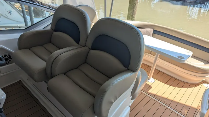 Slide: The Image of Sea Ray 340 Sundancer 2004 - 11