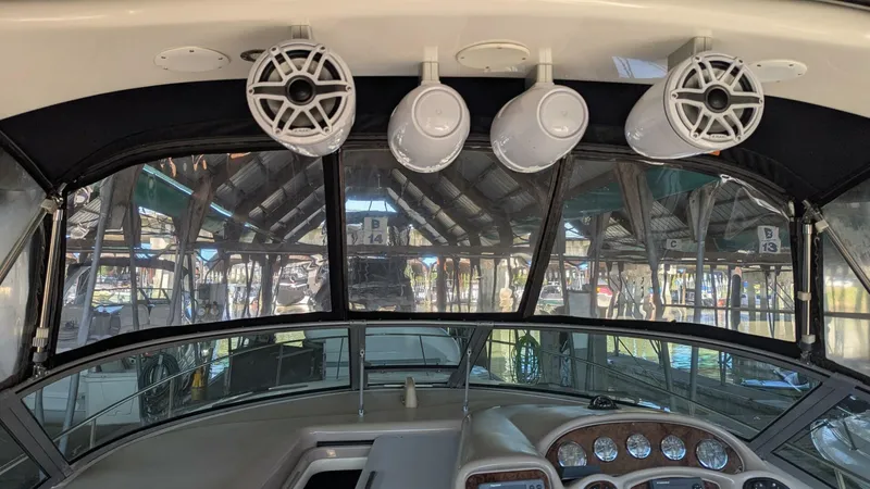 Slide: The Image of Sea Ray 340 Sundancer 2004 - 14