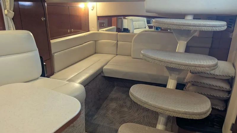 Slide: The Image of Sea Ray 340 Sundancer 2004 - 22