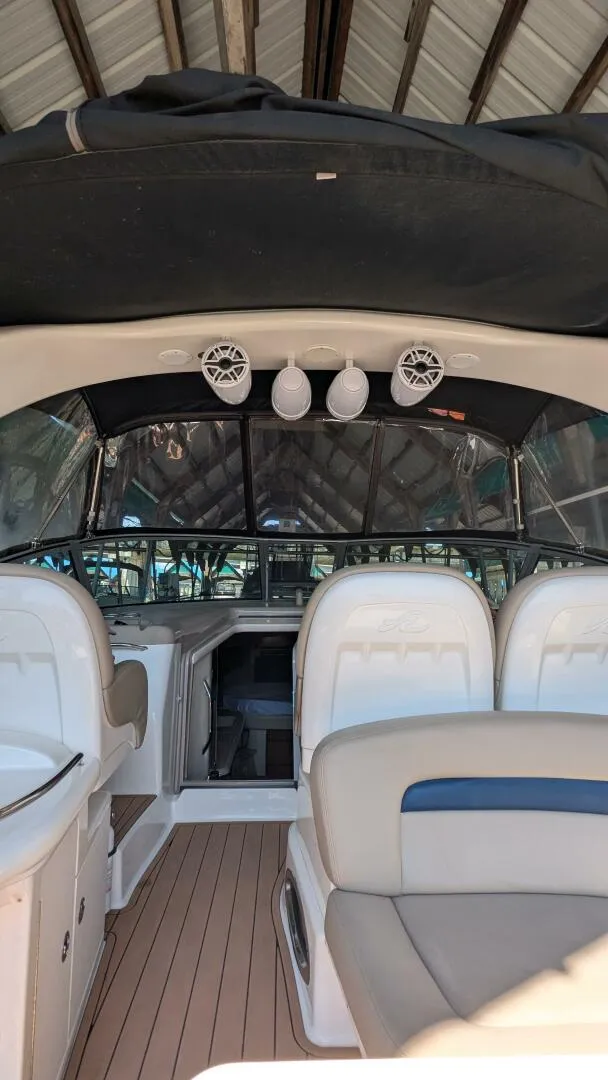 Slide: The Image of Sea Ray 340 Sundancer 2004 - 8