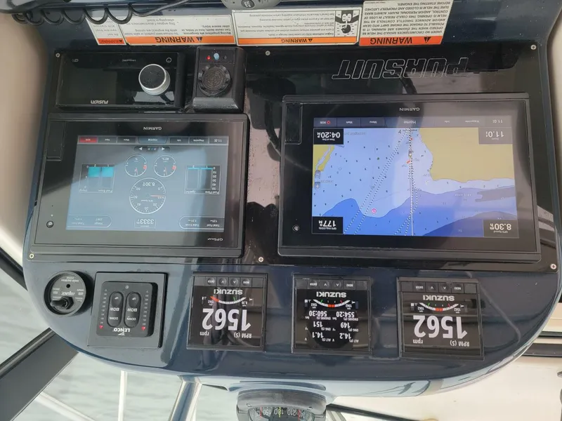 Slide: The Image of Pursuit OS 335 Offshore 2007 - 5