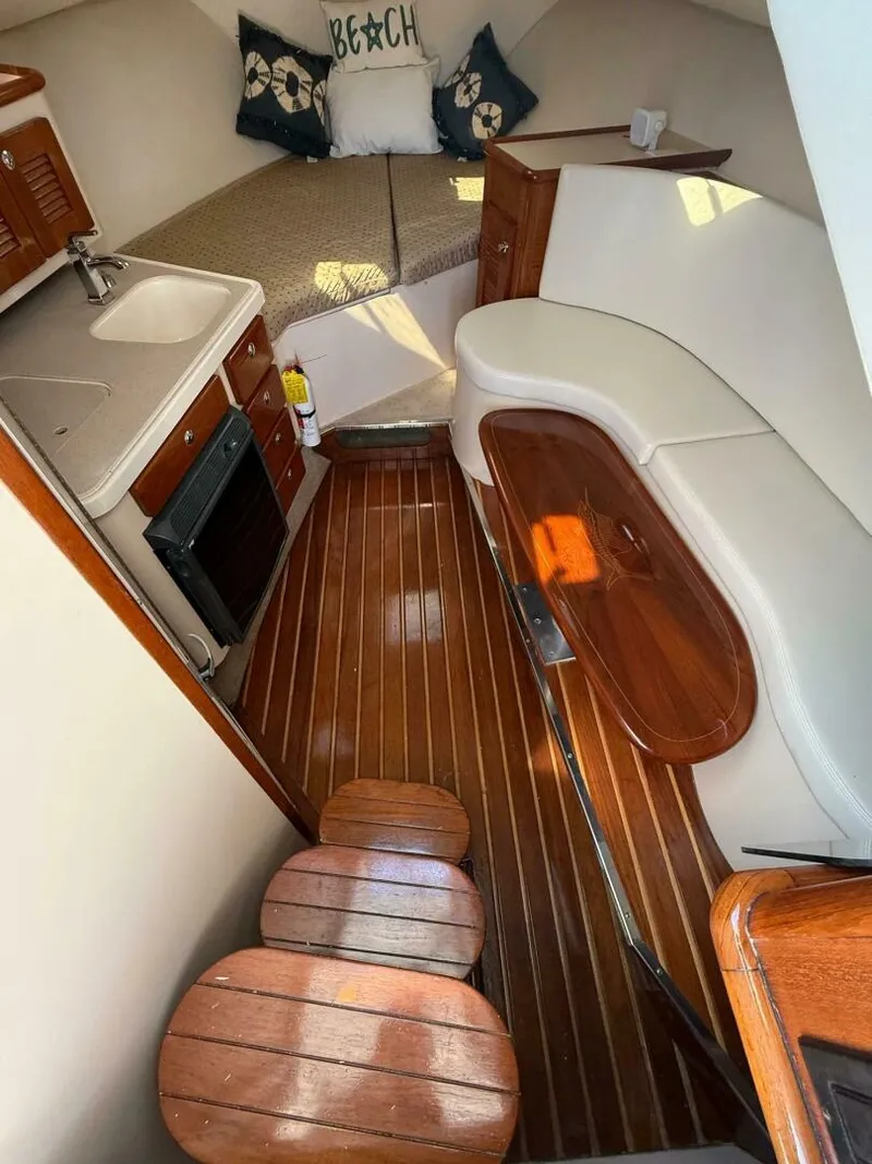 Slide: The Image of Pursuit OS 335 Offshore 2007 - 8