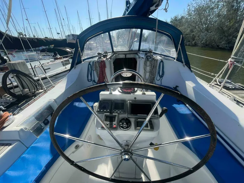 Slide: The Image of Beneteau 393 2006 - 11