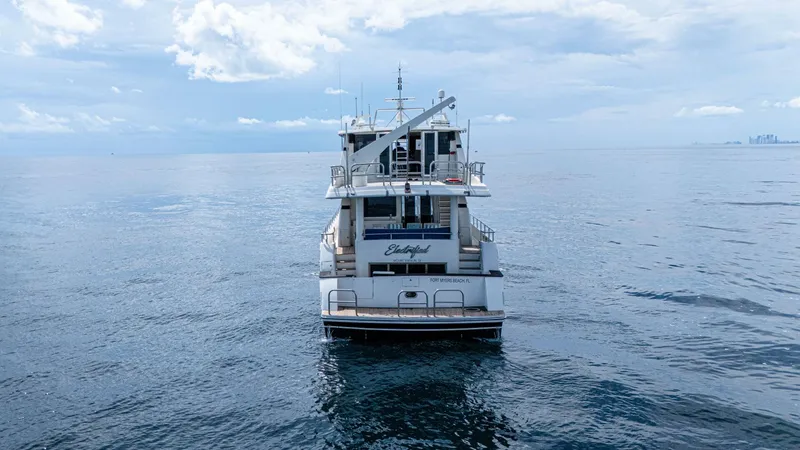 Slide: The Image of Motor Yacht 82MY 2001 - 4