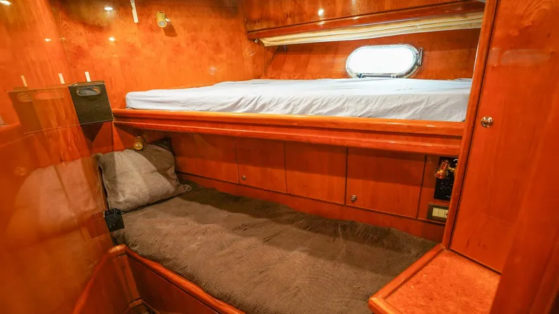 Slide: The Image of Motor Yacht 82MY 2001 - 40