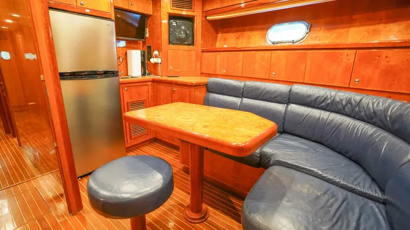 Slide: The Image of Motor Yacht 82MY 2001 - 43