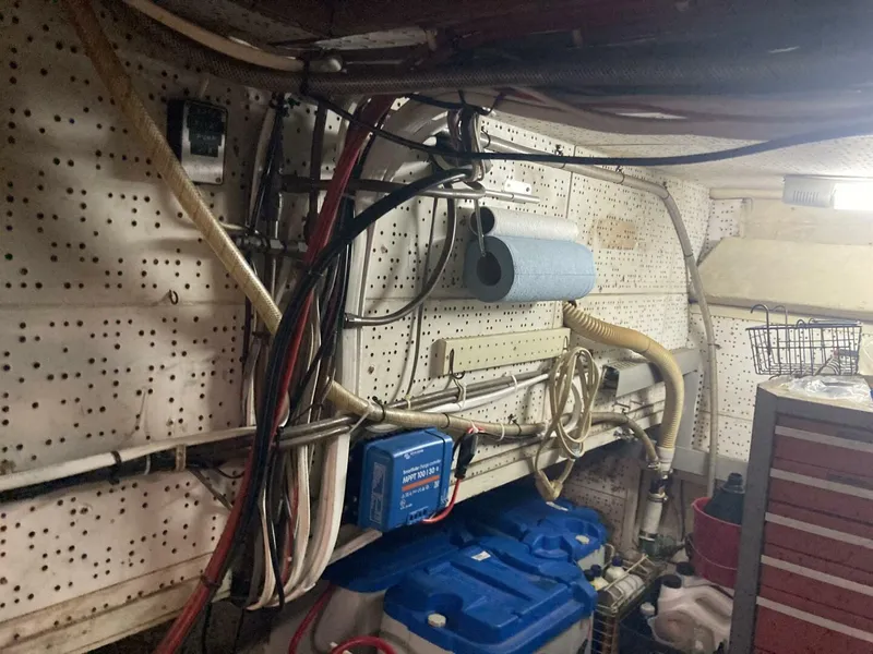 Slide: The Image of Sea Ranger 45 Raised Pilot House 1981 - 35