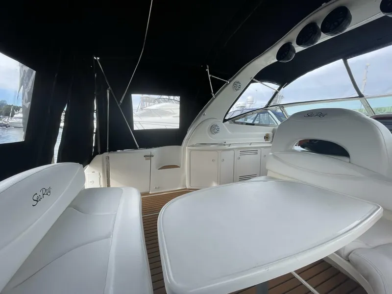 Slide: The Image of Sea Ray 380 Sundancer 2000 - 5