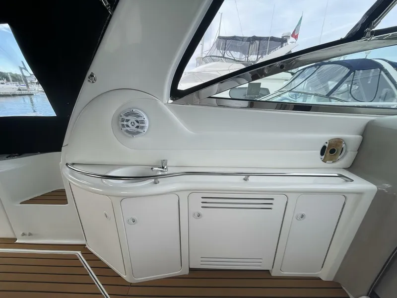 Slide: The Image of Sea Ray 380 Sundancer 2000 - 7