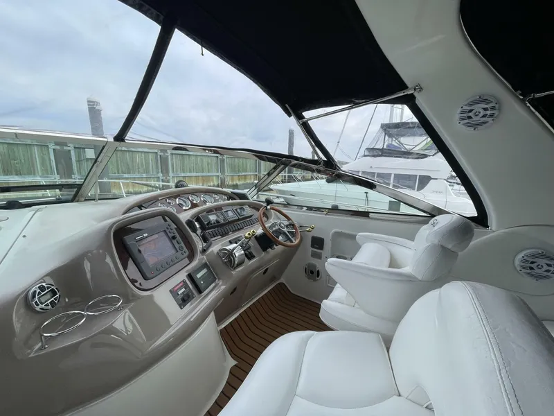 Slide: The Image of Sea Ray 380 Sundancer 2000 - 8