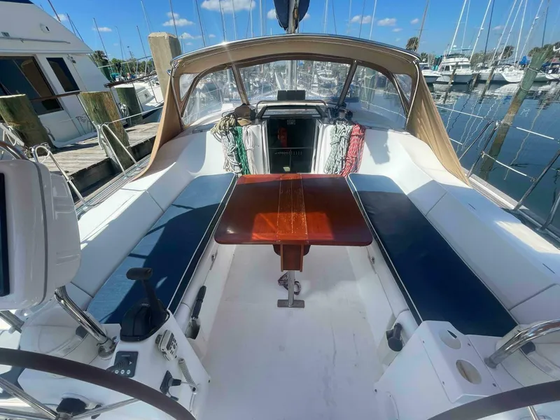 Slide: The Image of Beneteau Oceanis 473 2004 - 23