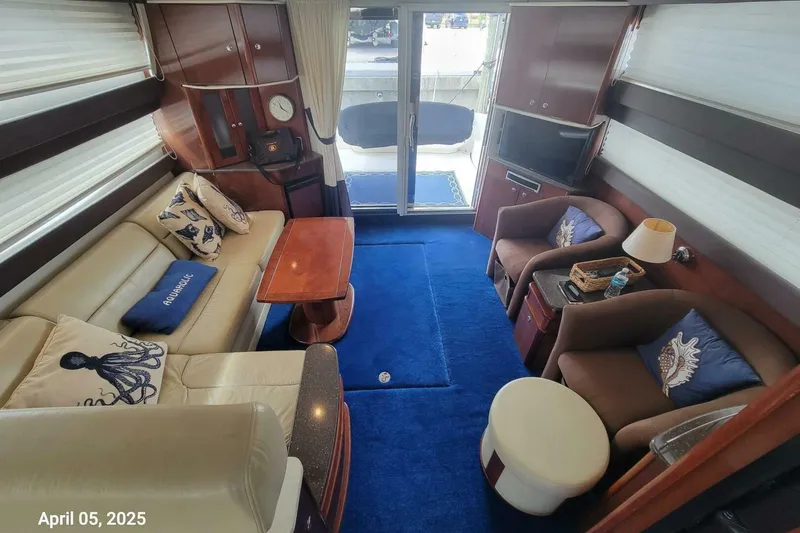 Slide: The Image of Meridian 441 Sedan 2011 - 22