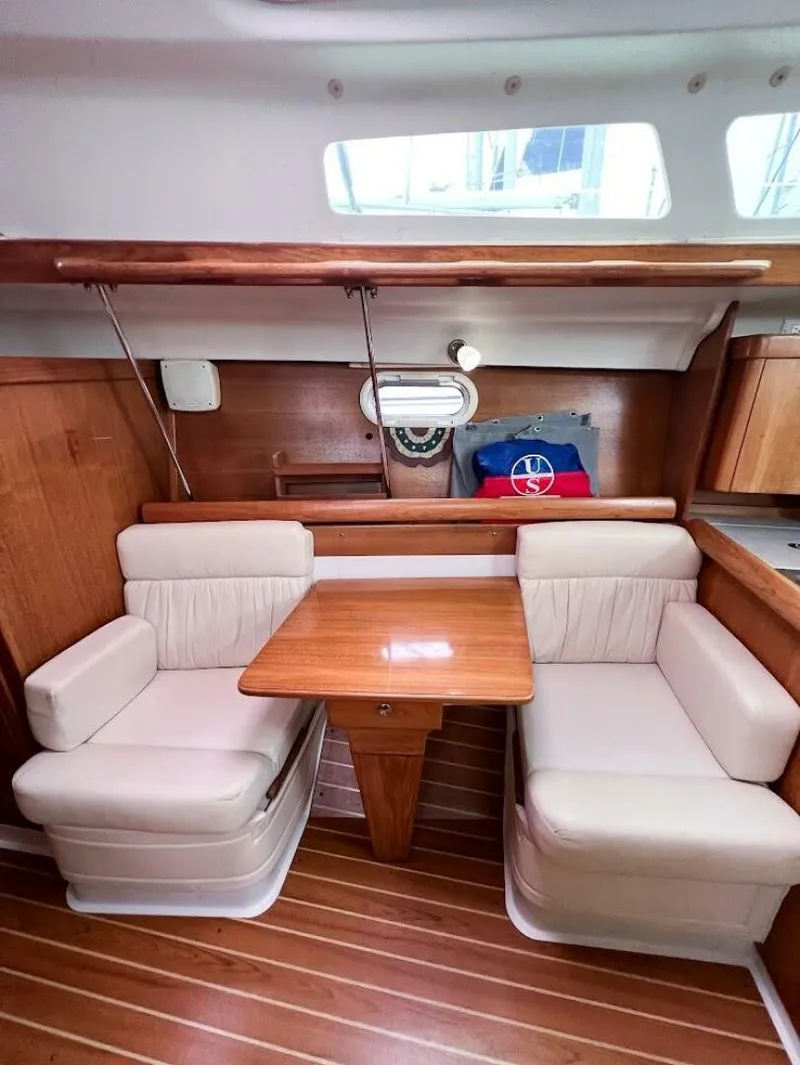 Slide: The Image of Catalina 350 MK II 2007 - 15