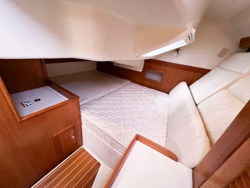 Slide: The Image of Catalina 350 MK II 2007 - 31