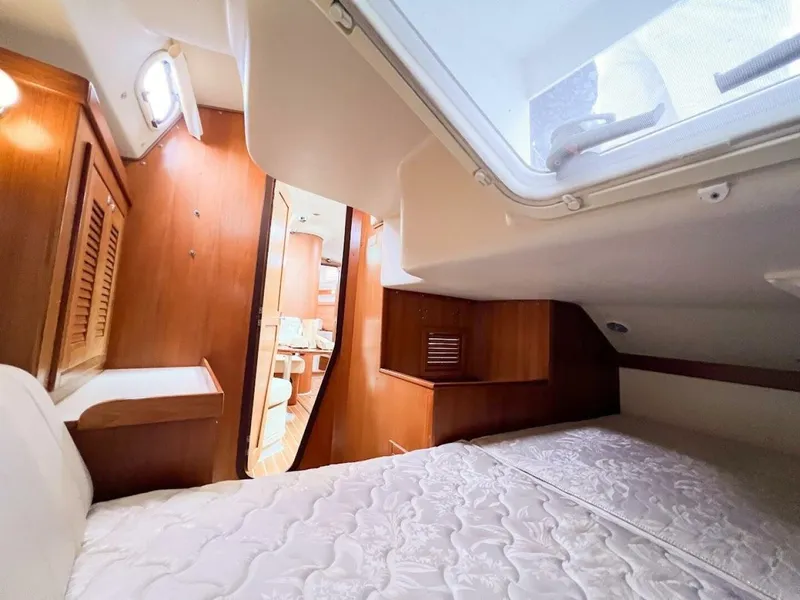 Slide: The Image of Catalina 350 MK II 2007 - 32