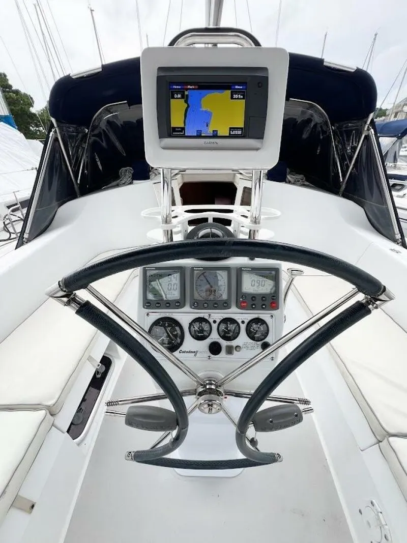 Slide: The Image of Catalina 350 MK II 2007 - 40
