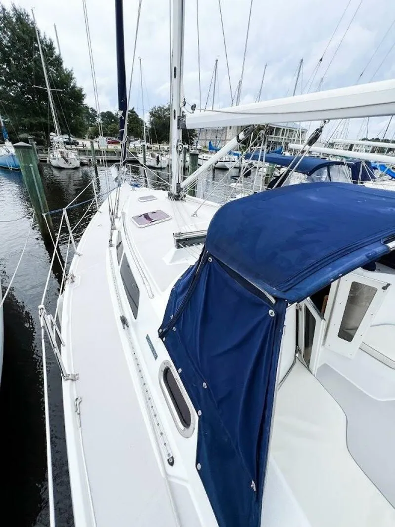 Slide: The Image of Catalina 350 MK II 2007 - 43