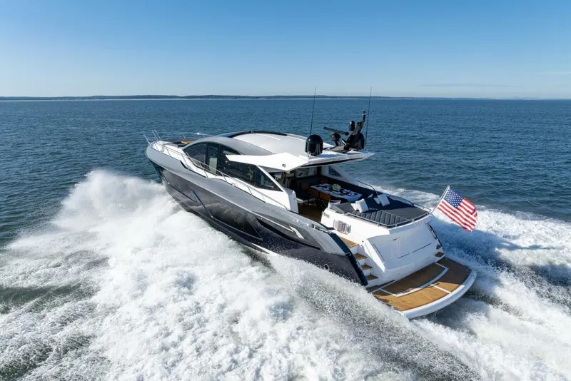 Slide: The Image of Sunseeker Predator 2020 - 16