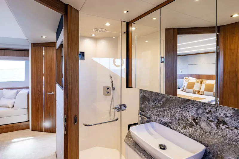 Slide: The Image of Sunseeker Predator 2020 - 46