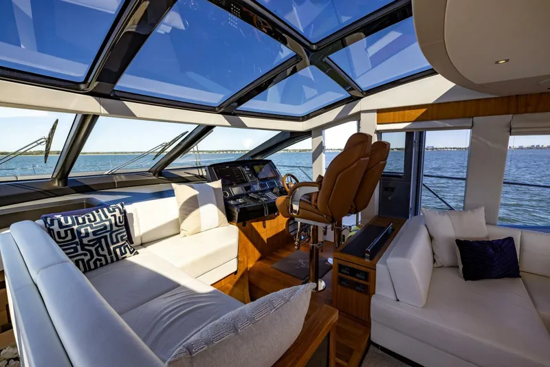 Slide: The Image of Sunseeker Predator 2020 - 58