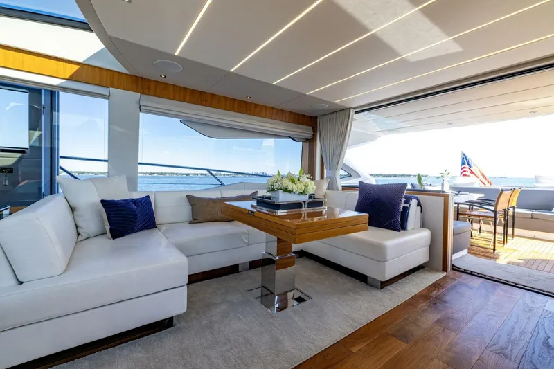 Slide: The Image of Sunseeker Predator 2020 - 61