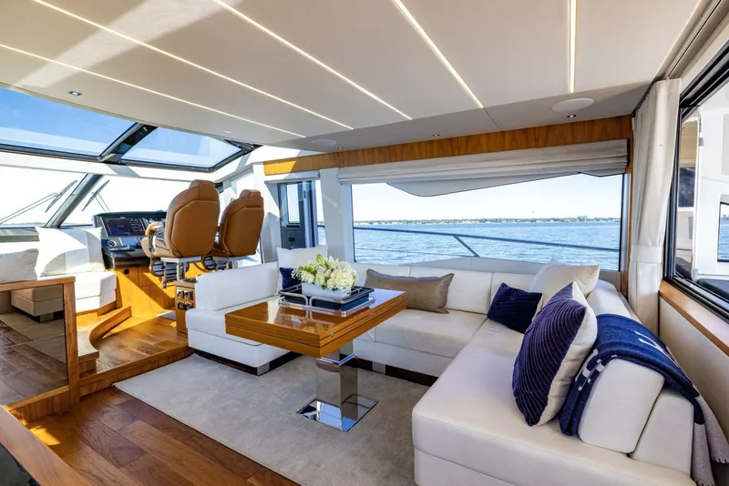 Slide: The Image of Sunseeker Predator 2020 - 62