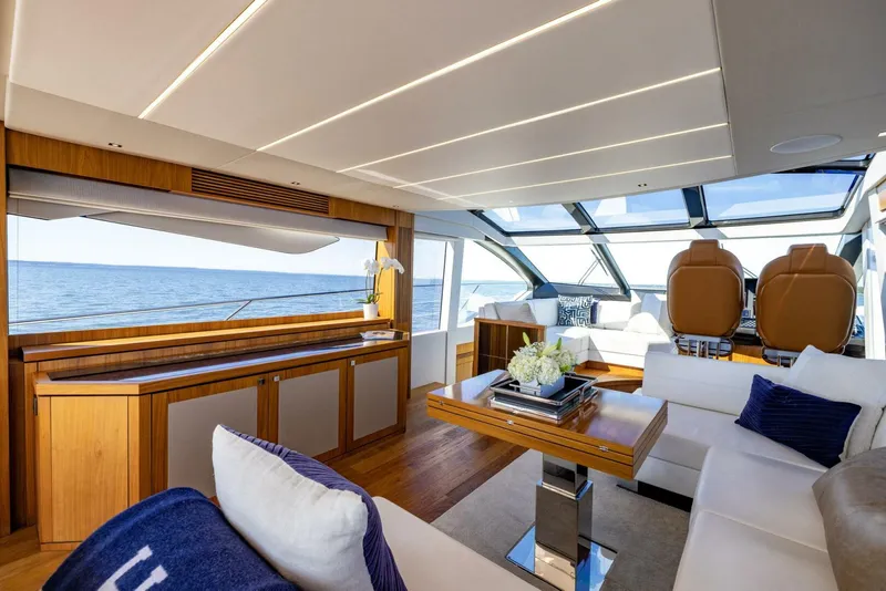 Slide: The Image of Sunseeker Predator 2020 - 63