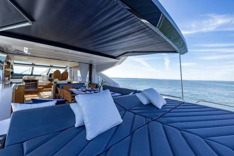 Slide: The Image of Sunseeker Predator 2020 - 67
