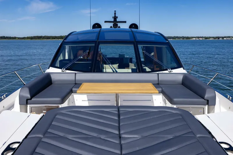 Slide: The Image of Sunseeker Predator 2020 - 70