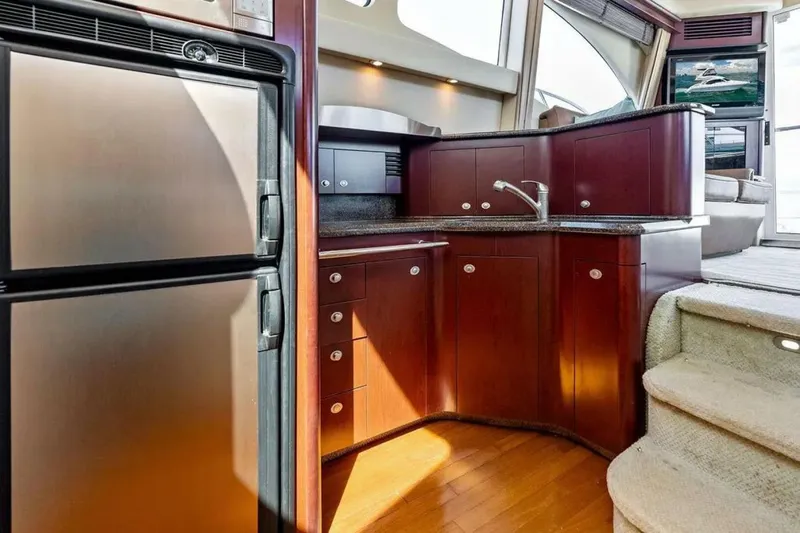 Slide: The Image of Sea Ray 44 Sedan Bridge 2007 - 17