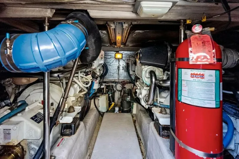Slide: The Image of Sea Ray 44 Sedan Bridge 2007 - 27