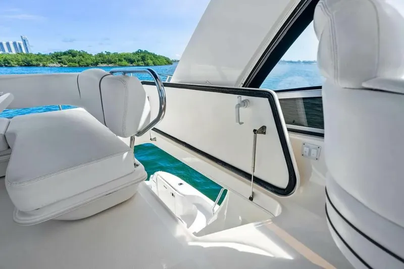 Slide: The Image of Sea Ray 44 Sedan Bridge 2007 - 5