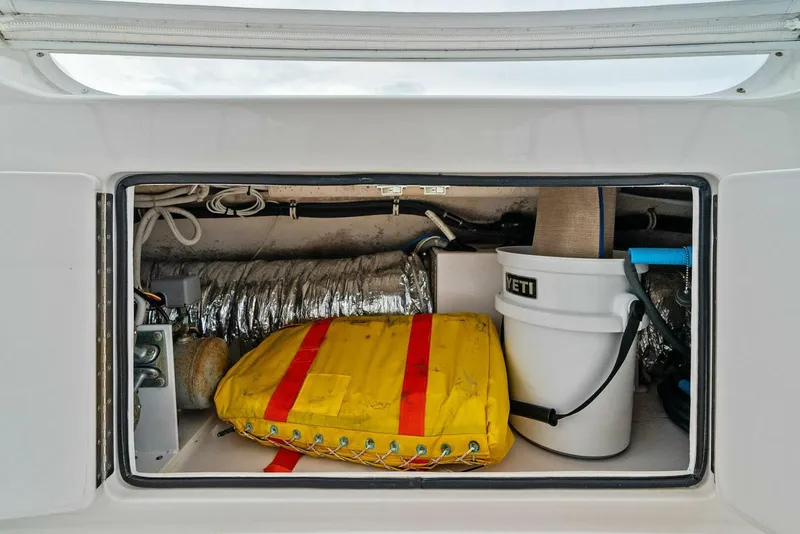 Slide: The Image of Viking 61 Convertible 2006 - 69