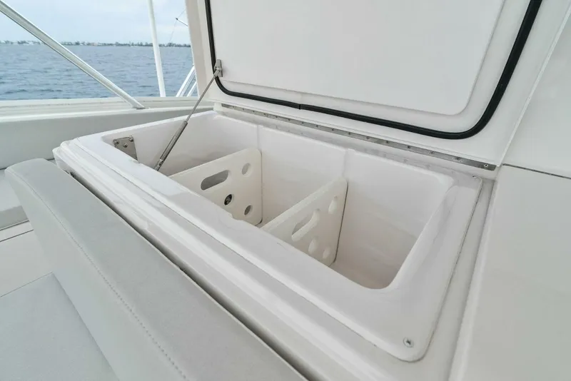 Slide: The Image of Viking 61 Convertible 2006 - 71