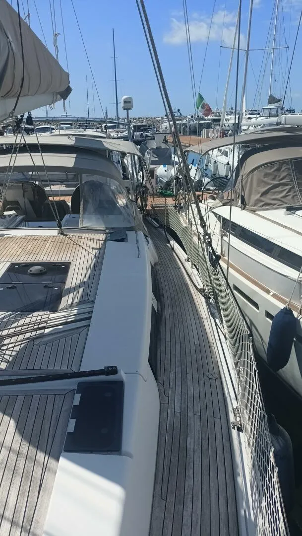 Slide: The Image of Hanse 455 2016 - 8