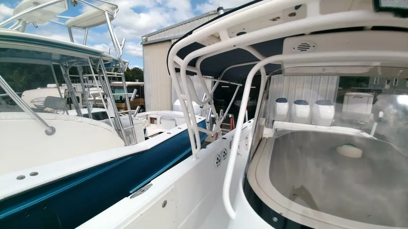 Slide: The Image of Wellcraft 352 Sport 2006 - 14