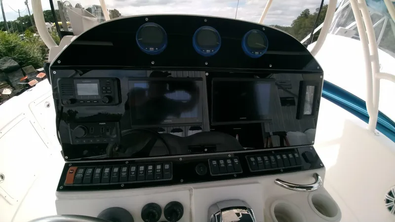 Slide: The Image of Wellcraft 352 Sport 2006 - 5