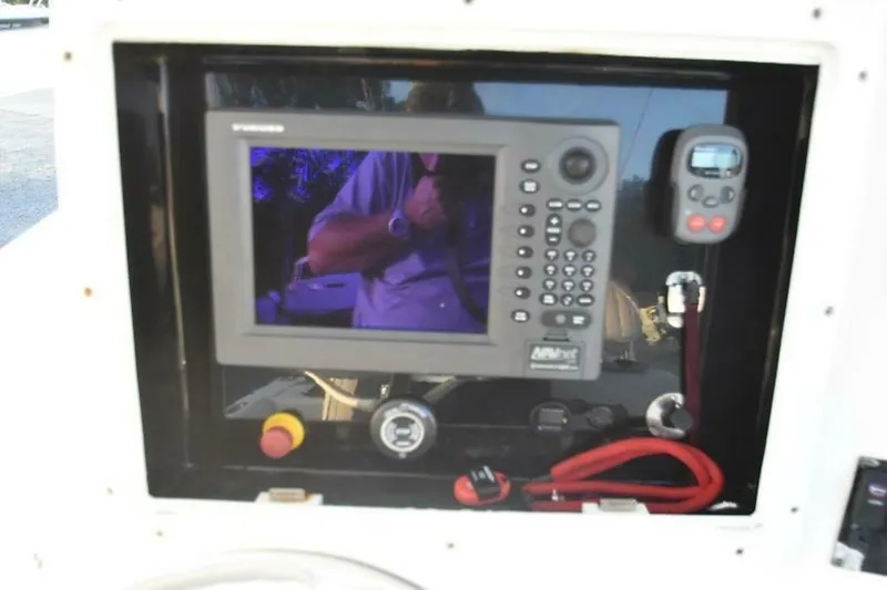 Slide: The Image of Regulator Marine 24 fs 2005 - 24