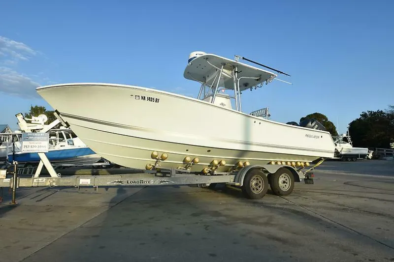 Slide: The Image of Regulator Marine 24 fs 2005 - 5