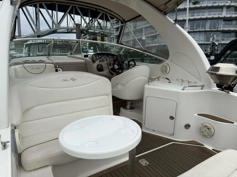 Slide: The Image of Sea Ray 280 Sundancer 2002 - 11