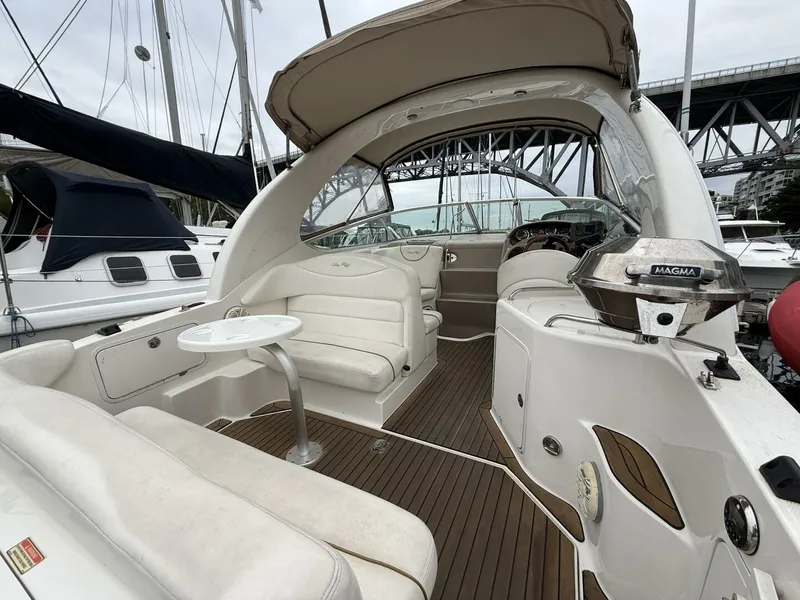 Slide: The Image of Sea Ray 280 Sundancer 2002 - 21