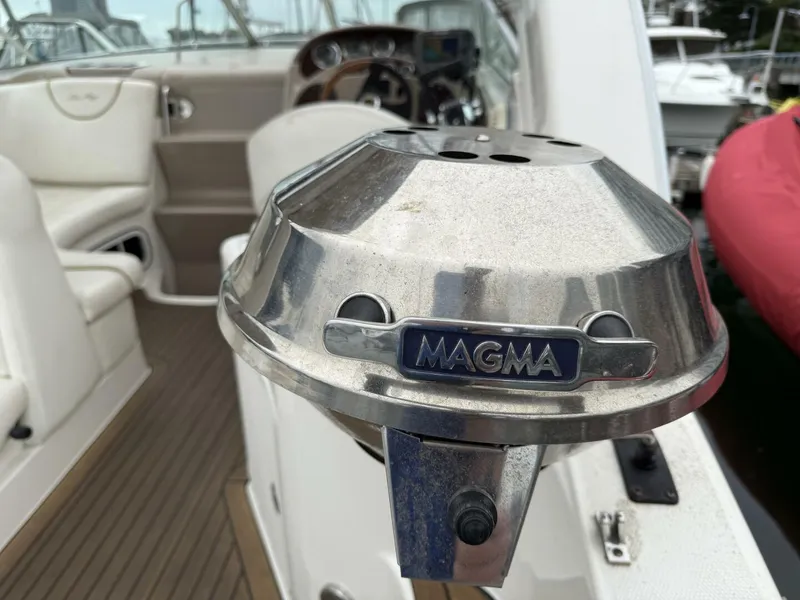 Slide: The Image of Sea Ray 280 Sundancer 2002 - 23