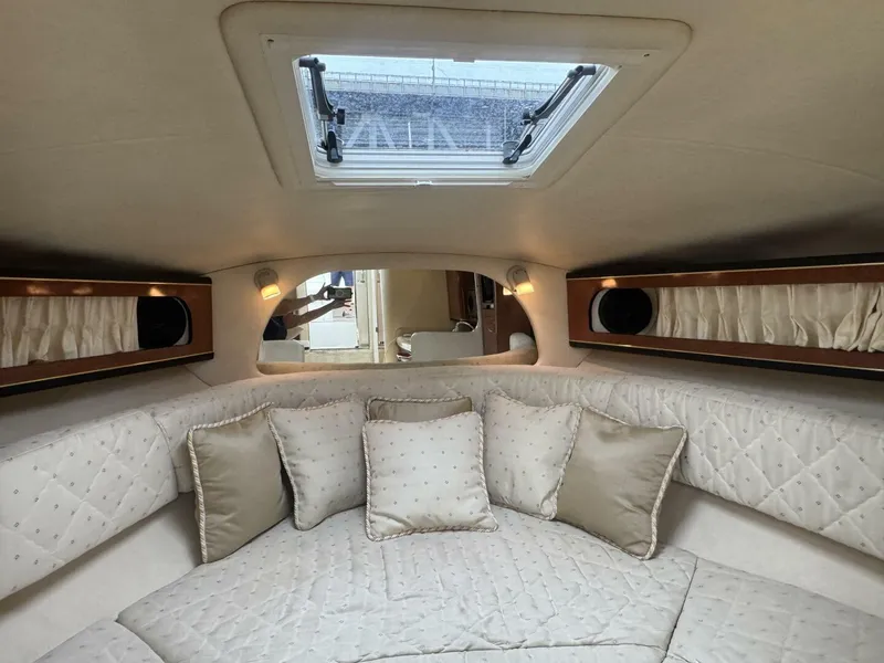 Slide: The Image of Sea Ray 280 Sundancer 2002 - 31