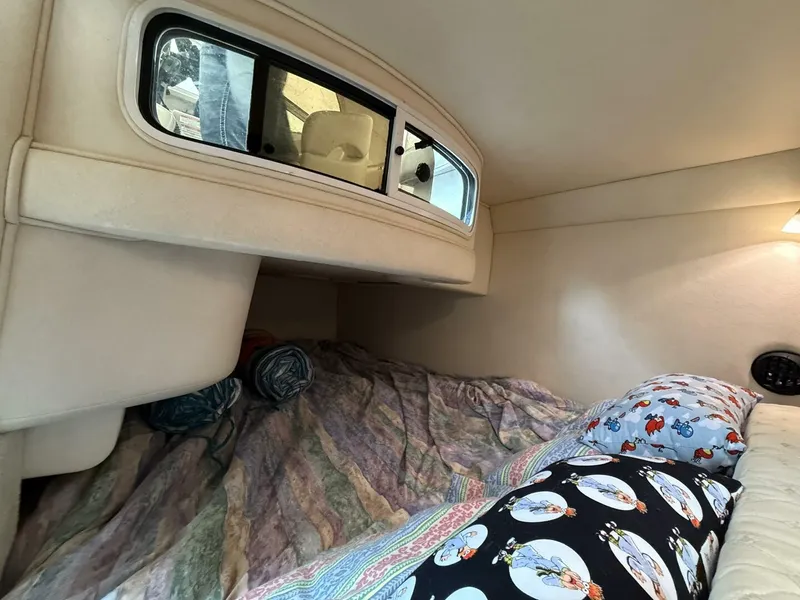 Slide: The Image of Sea Ray 280 Sundancer 2002 - 34