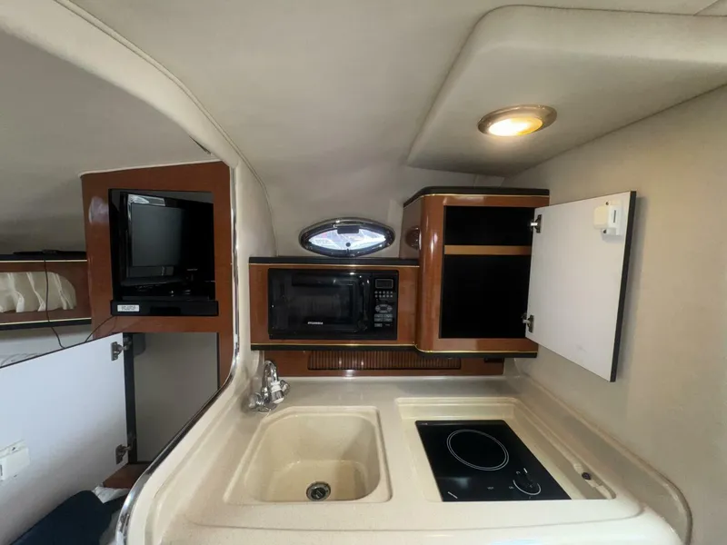 Slide: The Image of Sea Ray 280 Sundancer 2002 - 36