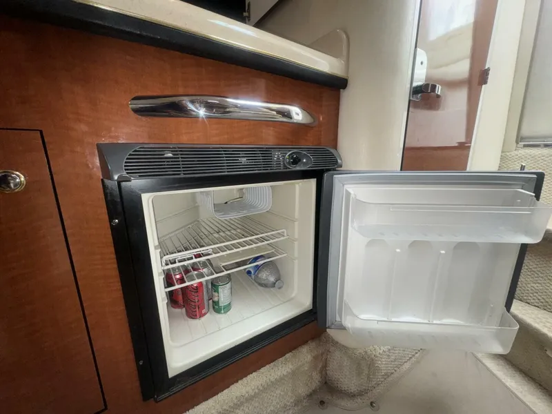 Slide: The Image of Sea Ray 280 Sundancer 2002 - 38