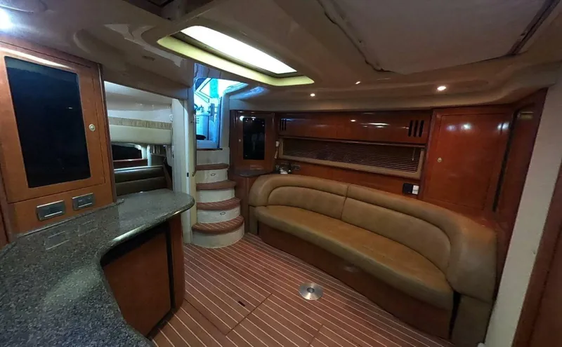 Slide: The Image of Sea Ray 44 Sundancer 2006 - 10