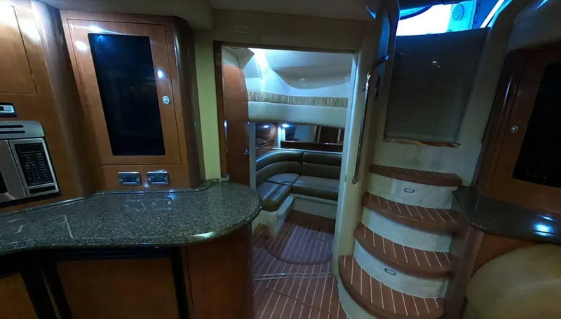 Slide: The Image of Sea Ray 44 Sundancer 2006 - 11