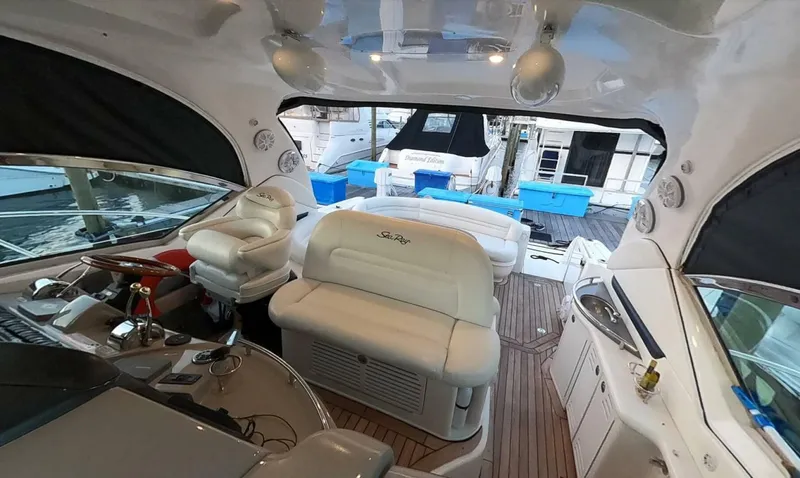 Slide: The Image of Sea Ray 44 Sundancer 2006 - 6