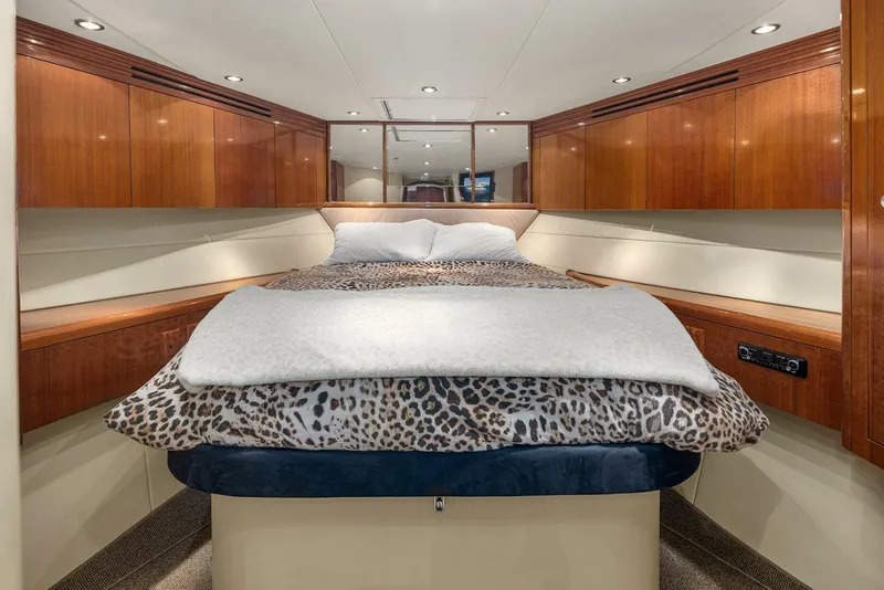 Slide: The Image of Hatteras Cockpit Motoryacht 2001 - 14